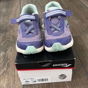 Saucony Ride 10 Jr Purple Sneakers with Velcro Closure size girls 12